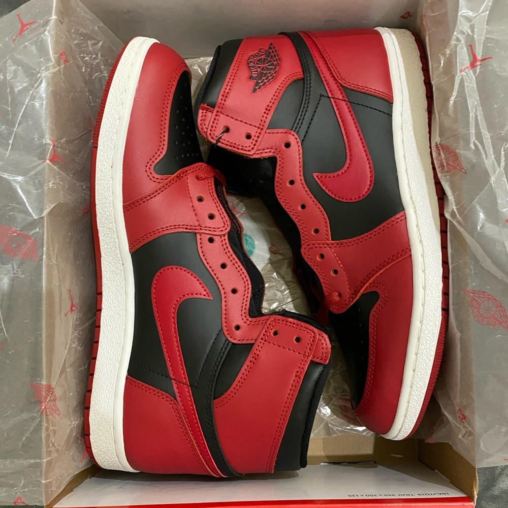 **Limited Edition** Nike Air Jordan 1 HI 85